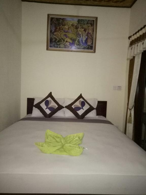 Sri Homestay Amed Buitenkant foto