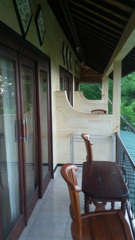 Sri Homestay Amed Buitenkant foto